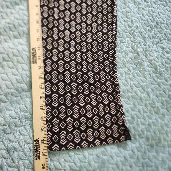 Chico's Travelers 2 Piece Capri Cropped Pants Slinky Knit Brown Size 0 Small - Picture 9 of 10